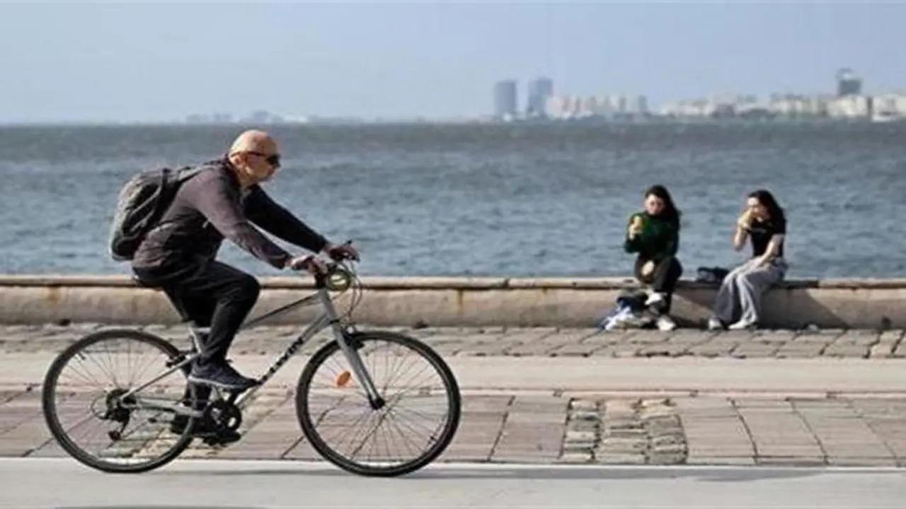 تحذير لـ 4 مناطق.. الأرصاد تكشف تفاصيل حالة الطقس وتوقعات الرياح اليوم الأحد